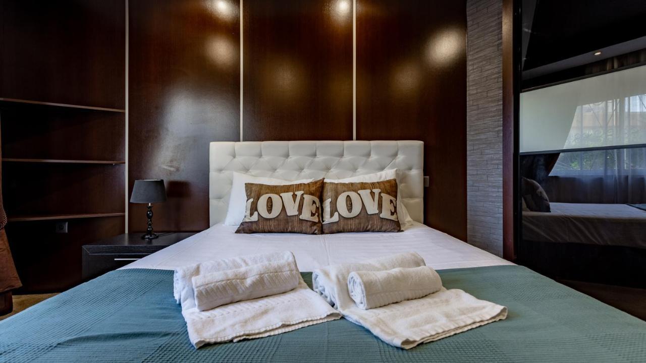Charming 1 Bedroom Apartment In Portimao By Lovelystay Bagian luar foto