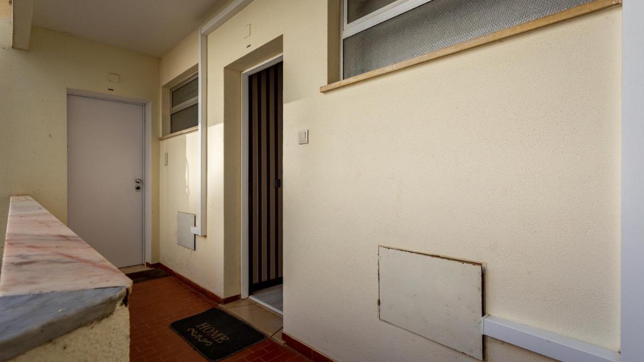 Charming 1 Bedroom Apartment In Portimao By Lovelystay Bagian luar foto